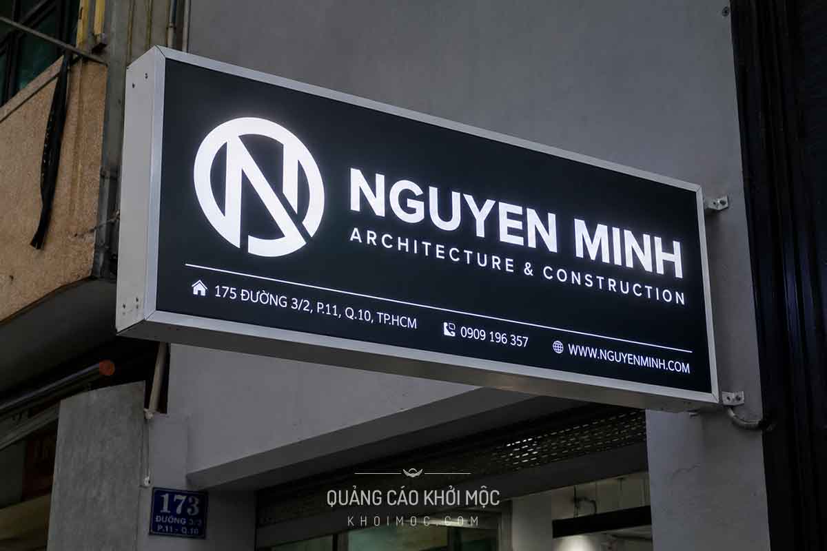 Hộp đèn alu lọng nội dung, chữ nổi mica — mẫu phổ biến cho văn phòng công ty tại Biên Hòa.